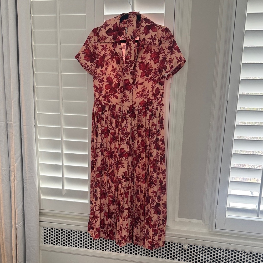 Floral Print Midi Dress from Tuckernuck- size small